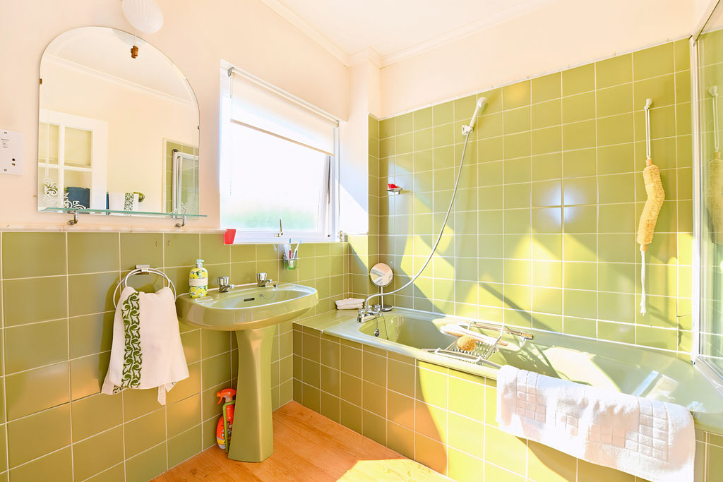 Bathroom- click for photo gallery